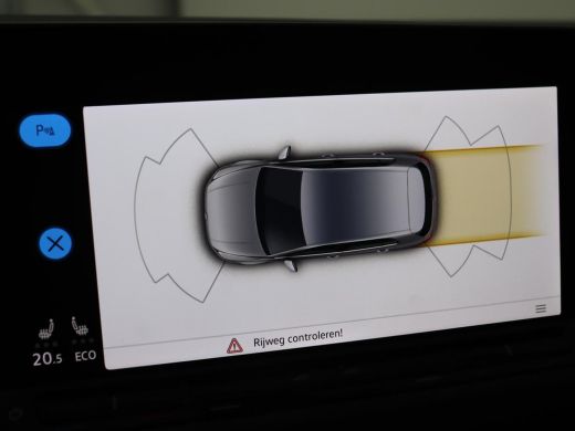 Volkswagen Golf 1.4 eHybrid Style | Stoelverwarming | Massage | Carplay | Sfeerverlichting | Navigatie | Memory |... ActivLease financial lease