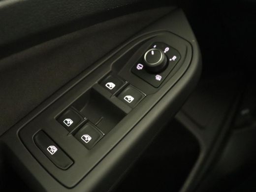 Volkswagen Golf 1.5 TSI Life Business | Adaptive Cruise | Stoelverwarming | Camera | Memory | Carplay | Navigatie... ActivLease financial lease