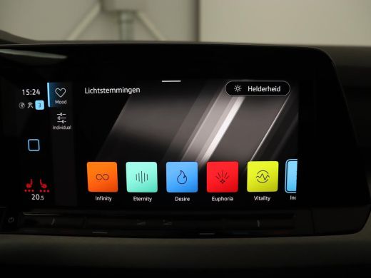 Volkswagen Golf 1.5 TSI Life Business | Adaptive Cruise | Stoelverwarming | Camera | Memory | Carplay | Navigatie... ActivLease financial lease