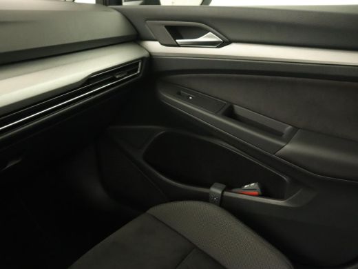 Volkswagen Golf 1.5 TSI Life Business | Adaptive Cruise | Stoelverwarming | Camera | Memory | Carplay | Navigatie... ActivLease financial lease