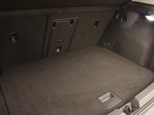 Volkswagen Golf 1.5 TSI Life Business | Adaptive Cruise | Stoelverwarming | Camera | Memory | Carplay | Navigatie... ActivLease financial lease