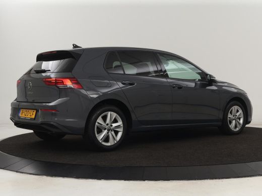 Volkswagen Golf 1.5 TSI Life Business | Adaptive Cruise | Stoelverwarming | Camera | Memory | Carplay | Navigatie... ActivLease financial lease