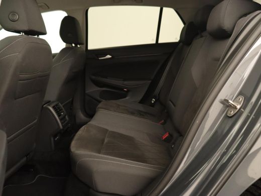 Volkswagen Golf 1.5 TSI Life Business | Adaptive Cruise | Stoelverwarming | Camera | Memory | Carplay | Navigatie... ActivLease financial lease