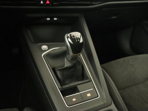 Volkswagen Golf 1.5 TSI Life Business | Adaptive Cruise | Stoelverwarming | Camera | Memory | Carplay | Navigatie... ActivLease financial lease