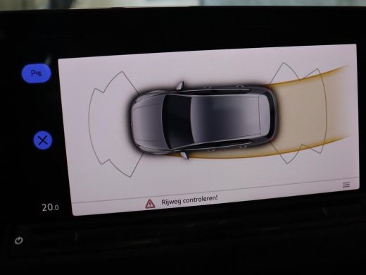 Volkswagen Golf 1.5 TSI R-Line | Panoramadak | Carplay | Sportstoelen | Navigatie | Adaptive cruise | Parkeerhulp... ActivLease financial lease