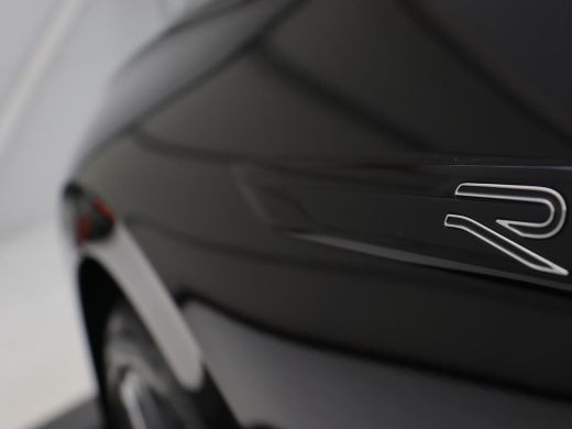 Volkswagen Golf 1.5 TSI R-Line | Panoramadak | Carplay | Sportstoelen | Navigatie | Adaptive cruise | Parkeerhulp... ActivLease financial lease