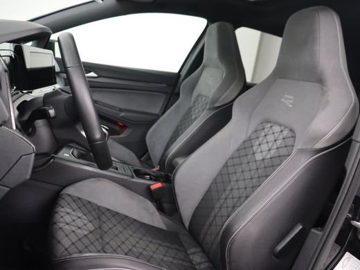 Volkswagen Golf 1.5 TSI R-Line | Panoramadak | Carplay | Sportstoelen | Navigatie | Adaptive cruise | Parkeerhulp... ActivLease financial lease