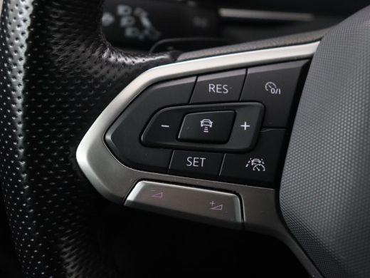 Volkswagen Passat 1.4 TSI PHEV GTE | Head-Up | Stoelverwarming | Trekhaak | Leder/Alcantara | Camera | Massage | Vi... ActivLease financial lease