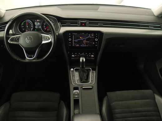 Volkswagen Passat 1.4 TSI PHEV GTE | Stoelverwarming | Massage | Leder/Alcantara | Camera | Carplay | Navigatie | M... ActivLease financial lease