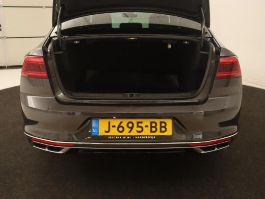 Volkswagen Passat 1.5 TSI Elegance Business R | Leder/Alcantara | Keyless | Stoelverwarming | Carplay | Navigatie |... ActivLease financial lease