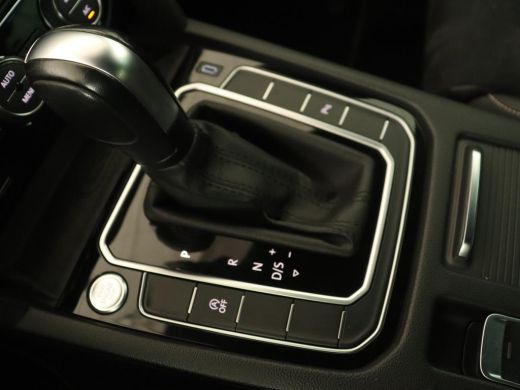 Volkswagen Passat 1.5 TSI Elegance Business R | Leder/Alcantara | Keyless | Stoelverwarming | Carplay | Navigatie |... ActivLease financial lease