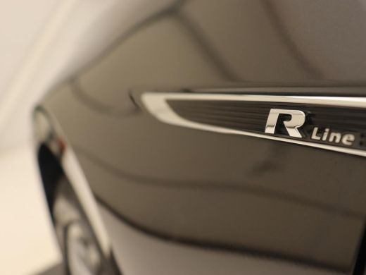 Volkswagen Passat 1.5 TSI Elegance Business R | Leder/Alcantara | Keyless | Stoelverwarming | Carplay | Navigatie |... ActivLease financial lease