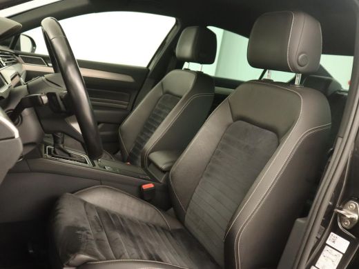 Volkswagen Passat 1.5 TSI Elegance Business R | Leder/Alcantara | Keyless | Stoelverwarming | Carplay | Navigatie |... ActivLease financial lease
