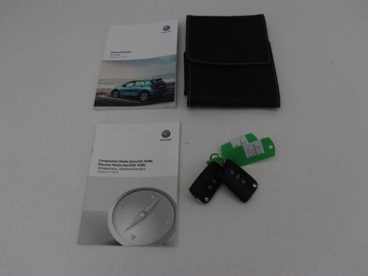 Volkswagen T-Cross 1.0 TSI Life | Carplay | Navigatie | Keyless | Virtual Cockpit | Climate control | Adaptive cruis... ActivLease financial lease