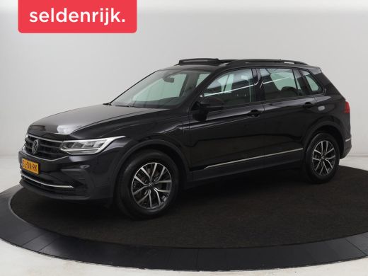 Volkswagen Tiguan 1.4 TSI eHybrid R-Line Business | Panoramadak | Trekhaak | Stoelverwarming | head-up display | Ca...