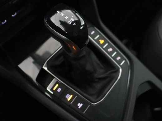 Volkswagen Tiguan 1.4 TSI eHybrid R-Line Business | Panoramadak | Trekhaak | Stoelverwarming | head-up display | Ca... ActivLease financial lease