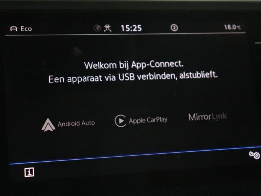 Volkswagen Tiguan 1.4 TSI eHybrid R-Line Business | Panoramadak | Trekhaak | Stoelverwarming | head-up display | Ca... ActivLease financial lease