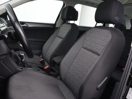 Volkswagen Tiguan 1.4 TSI eHybrid R-Line Business | Panoramadak | Trekhaak | Stoelverwarming | head-up display | Ca... ActivLease financial lease