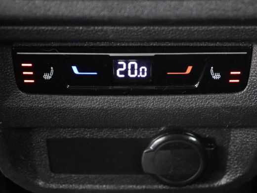 Volkswagen Tiguan 1.4 TSI eHybrid R-Line Business | Panoramadak | Trekhaak | Stoelverwarming | head-up display | Ca... ActivLease financial lease