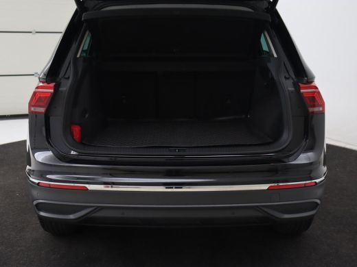Volkswagen Tiguan 1.4 TSI eHybrid Style | Stoelverwarming | Camera | Adaptive cruise | Carplay | Sfeerverlichting |... ActivLease financial lease
