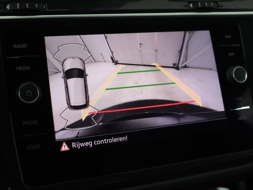 Volkswagen Tiguan 1.4 TSI eHybrid Style | Stoelverwarming | Camera | Adaptive cruise | Carplay | Sfeerverlichting |... ActivLease financial lease