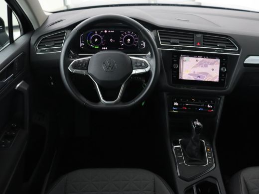 Volkswagen Tiguan 1.4 TSI eHybrid Style | Stoelverwarming | Camera | Adaptive cruise | Carplay | Sfeerverlichting |... ActivLease financial lease