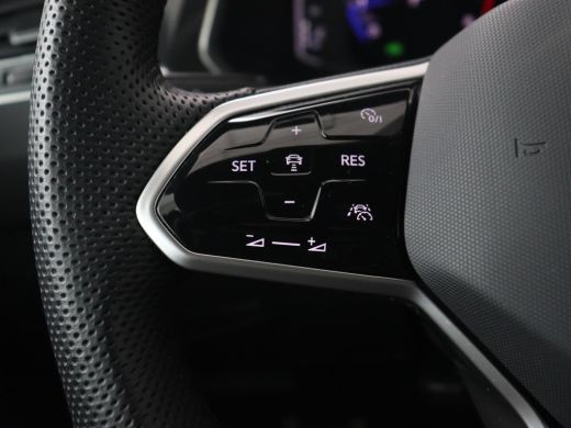 Volkswagen Tiguan 1.5 TSI R-Line Business+ | Automaat | Trekhaak | Carplay | Stoelverwarming | Stuurverwarming | Ad... ActivLease financial lease