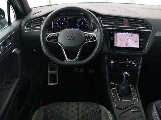 Volkswagen Tiguan 1.5 TSI R-Line Business+ | Automaat | Trekhaak | Carplay | Stoelverwarming | Stuurverwarming | Ad... ActivLease financial lease