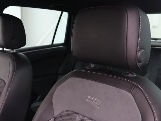 Volkswagen Tiguan 1.5 TSI R-Line Business+ | Automaat | Trekhaak | Carplay | Stoelverwarming | Stuurverwarming | Ad... ActivLease financial lease