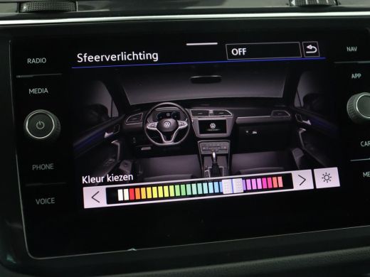 Volkswagen Tiguan 1.5 TSI R-Line | Camera | Matrix LED | Adaptive cruise | Carplay | Navigatie | Keyless | 19'' | V... ActivLease financial lease