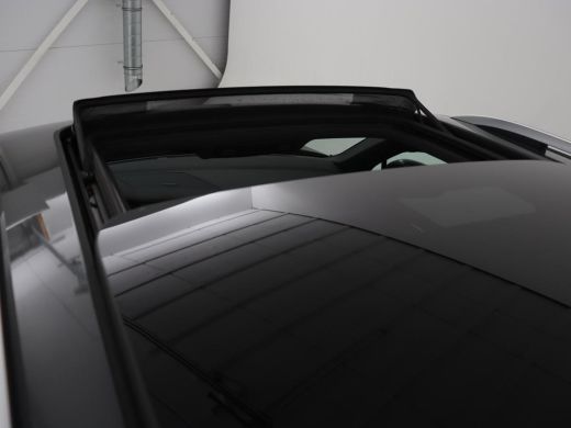 Volkswagen Tiguan 1.5 TSI R Line | Panoramadak | Trekhaak | Stoelverwarming | Camera | Adaptive cruise | Virtual Co... ActivLease financial lease