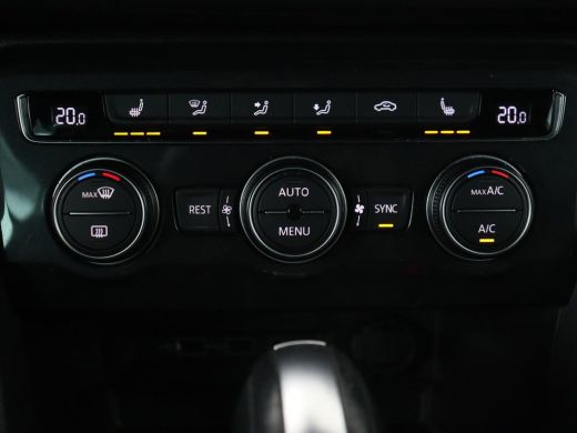 Volkswagen Tiguan 1.5 TSI R Line | Panoramadak | Trekhaak | Stoelverwarming | Camera | Adaptive cruise | Virtual Co... ActivLease financial lease