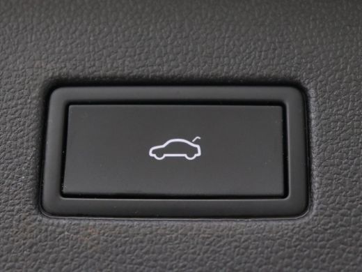 Volkswagen Tiguan Allspace 1.5 TSI R Line 7-Persoons | Panoramadak | Stoelverwarming | Trekhaak | Massage | Keyless | 19'' |... ActivLease financial lease