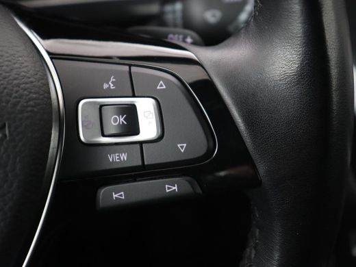 Volkswagen Tiguan Allspace 1.5 TSI R Line 7-Persoons | Panoramadak | Stoelverwarming | Trekhaak | Massage | Keyless | 19'' |... ActivLease financial lease