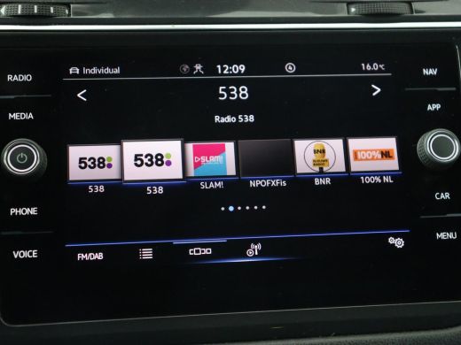 Volkswagen Tiguan Allspace 1.5 TSI R Line 7-Persoons | Panoramadak | Stoelverwarming | Trekhaak | Massage | Keyless | 19'' |... ActivLease financial lease