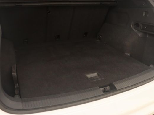 Volkswagen Tiguan Allspace 1.5 TSI R Line | Stoelverwarming | Camera | Adaptive cruise | Carplay | Navigatie | Full LED | 20... ActivLease financial lease