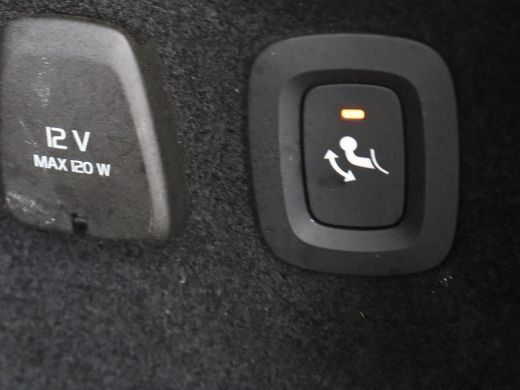 Volvo  V60 Cross Country 2.0 T5 AWD Pro | Stoelventilatie | Massage | Massage | Trekhaak | Adaptive cruise |... ActivLease financial lease