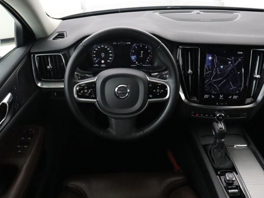 Volvo  V60 Cross Country 2.0 T5 AWD Pro | Stoelventilatie | Massage | Massage | Trekhaak | Adaptive cruise |... ActivLease financial lease