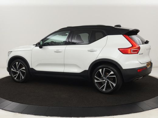 Volvo  XC40 2.0 T5 R Design Luxury Line | Panoramadak | Adaptive cruise | 360 Camera | Stoel & stuurverwarmin... ActivLease financial lease