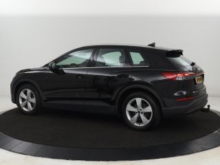 Audi Q4 e-tron 40 Launch Edition 77 kWh | Trekhaak | Warmtepomp | Stoelverwarming | Adaptive cruise | Camera | C...