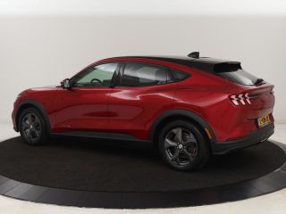 Ford Mustang Mach-E Mach-E RWD 75 kWh | Leder | Stoelverwarming | 360 Camera | Adaptive cruise | B&O Sound | Stuurver...