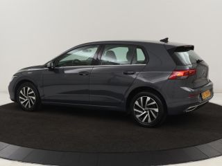 Volkswagen Golf 1.4 eHybrid Style | Massage | Carplay | Memory | Navigatie | Adaptive cruise | Parkeerhulp | Sfee...