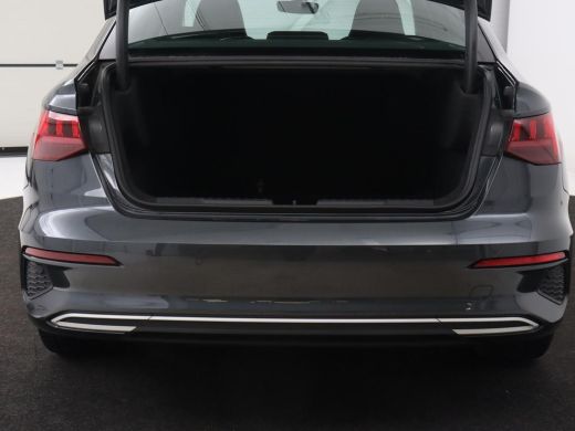Audi A3 30 TFSI edition one | Stoelverwarming | Matrix LED | Virtual Cockpit | Carplay | Half leder | Nav... ActivLease financial lease