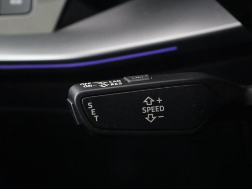 Audi A3 30 TFSI edition one | Stoelverwarming | Matrix LED | Virtual Cockpit | Carplay | Half leder | Nav... ActivLease financial lease