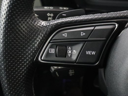 Audi A3 30 TFSI edition one | Stoelverwarming | Matrix LED | Virtual Cockpit | Carplay | Half leder | Nav... ActivLease financial lease