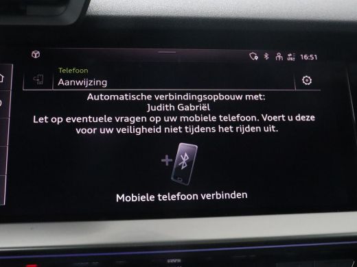 Audi A3 30 TFSI edition one | Stoelverwarming | Matrix LED | Virtual Cockpit | Carplay | Half leder | Nav... ActivLease financial lease