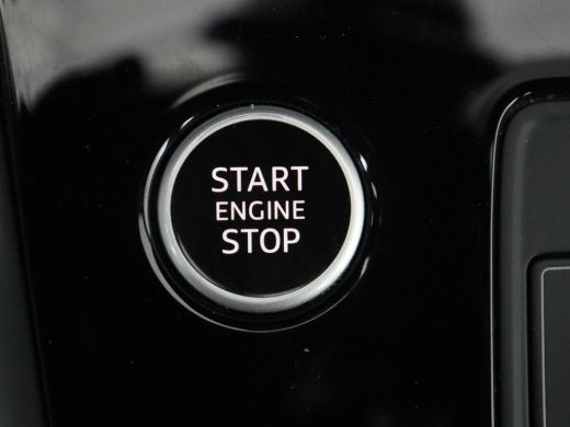 Audi A3 30 TFSI edition one | Stoelverwarming | Matrix LED | Virtual Cockpit | Carplay | Half leder | Nav... ActivLease financial lease