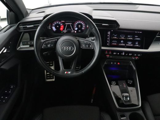 Audi A3 30 TFSI edition one | Stoelverwarming | Matrix LED | Virtual Cockpit | Carplay | Half leder | Nav... ActivLease financial lease
