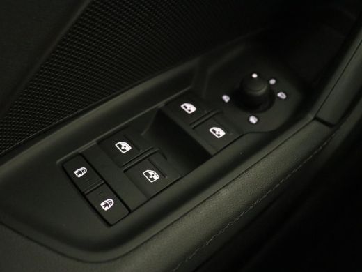 Audi A3 40 TFSI e Advanced edition | S-line | Full LED | Half Leder | Carplay | Adaptive Cruise | Stoelve... ActivLease financial lease