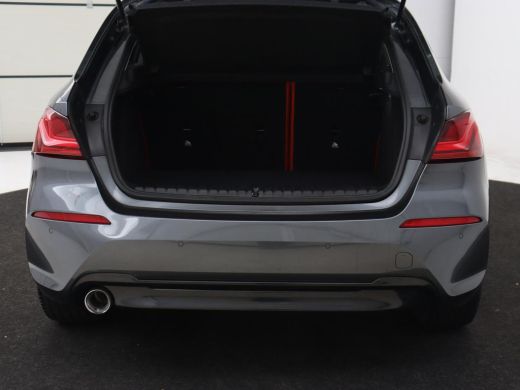 BMW 1 Serie 116d High Executive | Sport Line | Leder | Stoelverwarming | Carplay | Sportstoelen | Navigatie |... ActivLease financial lease